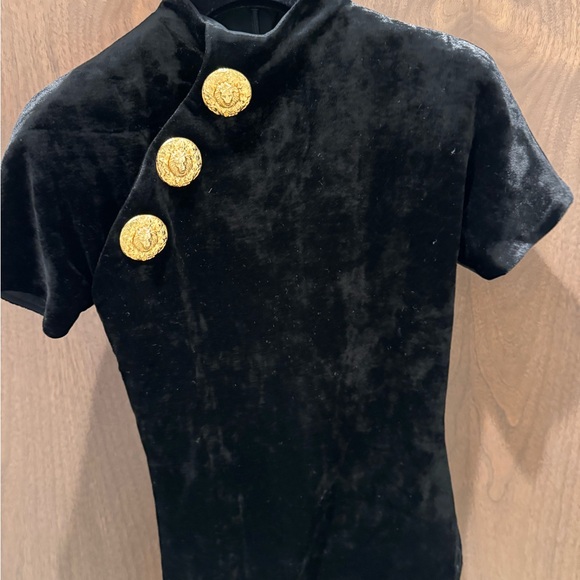 Balmain Velvet Black Crop Top with Gold Buttons - Picture 2 of 11